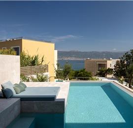 4 Bedroom Luxury Villa with Heated Pool and boat mooring, Ciovo near Trogir – Sleeps 8